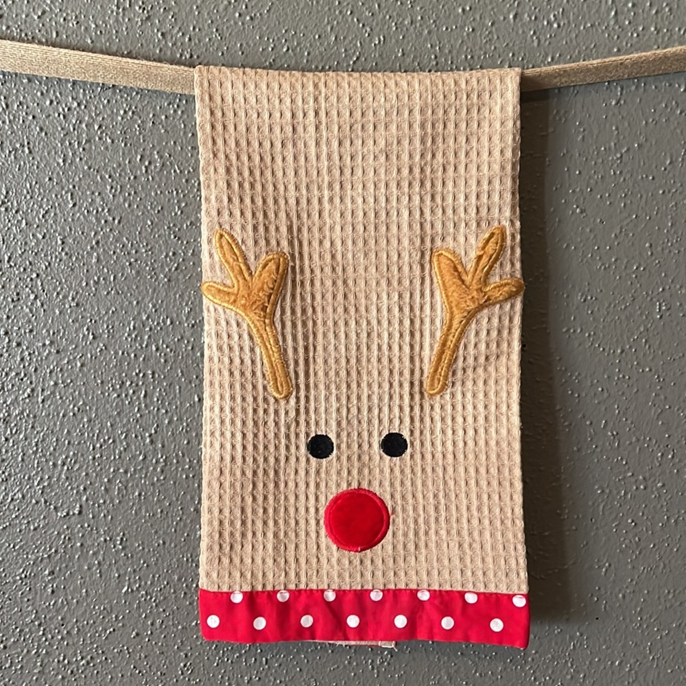 C&F Kitchen Rudolph Waffle Weave Kitchen Towel - Picture 8 of 11